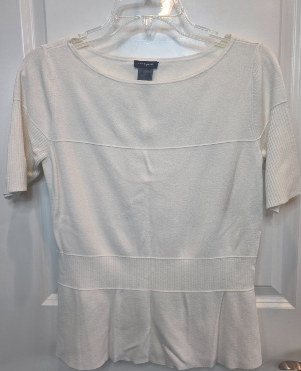 Ann Taylor Casual Sweater Top Women M White Rayon Blend Short Sleeve Knit Peplum